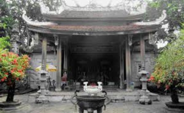 Tham quan đền Phương Hoàng Hưng Yên