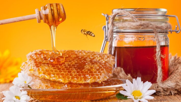 Mùa hè có nên sử dụng mật ong không