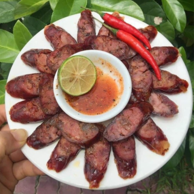 Lạp xưởng gác bếp