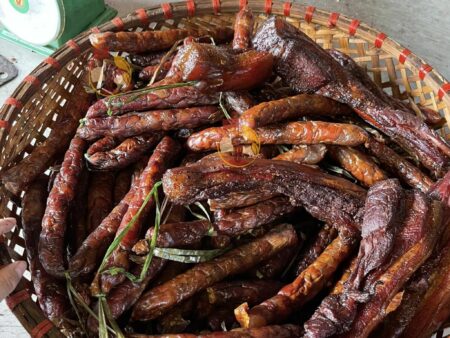 Lạp sườn gác bếp Tây Bắc