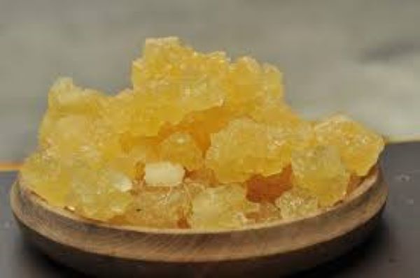 Công dụng của đường phèn khiến bạn bất ngờ