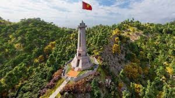 Cột mốc A Pa Chải điểm đầu cực tây của tổ quốc