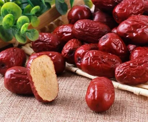 Ăn táo đỏ khô có tác dụng gì?
