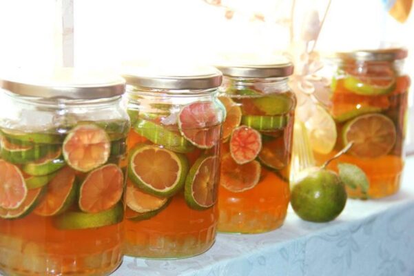 Cách ngâm chanh đào mật ong đường phèn