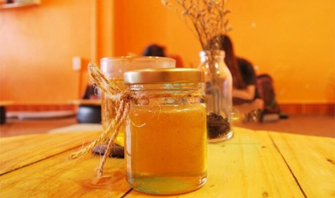 Mật ong rừng có đóng đường không?