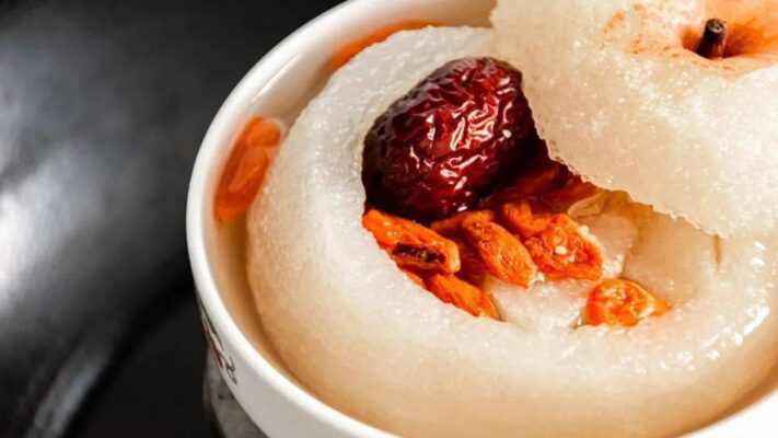 Lê chưng đường phèn có lợi ích gì cho sức khỏe