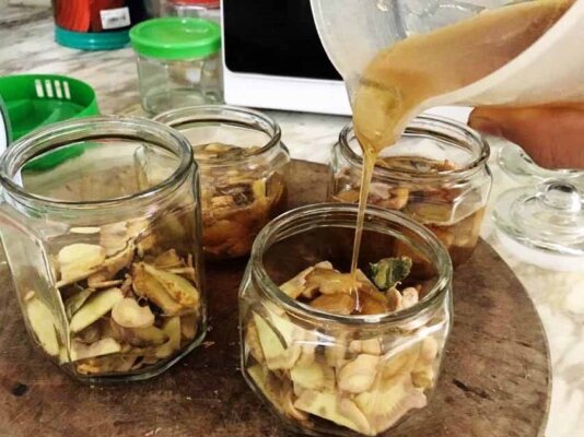 tam thất nam ngâm mật ong