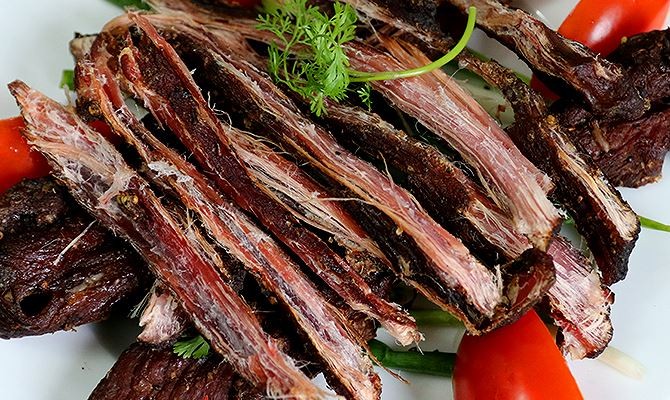 Thịt trâu gác bếp - Ai không nên ăn