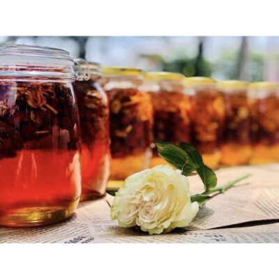 Cách ngâm rượu đông trùng hạ thảo với táo đỏ