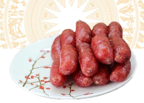 Lạp xương hun khói làm bằng thịt gì?