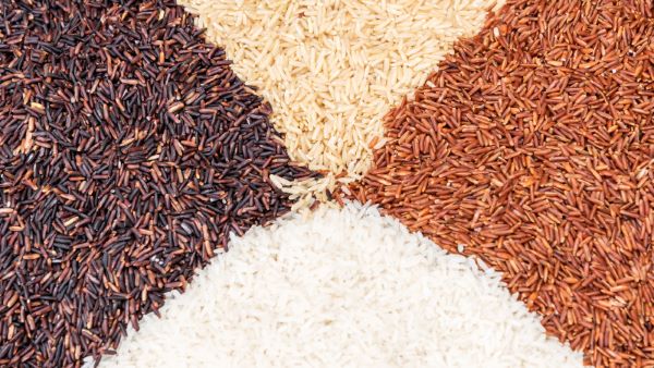 Sự khác biệt giữa gạo lứt và gạo thường Sự khác biệt giữa gạo lứt và gạo thường