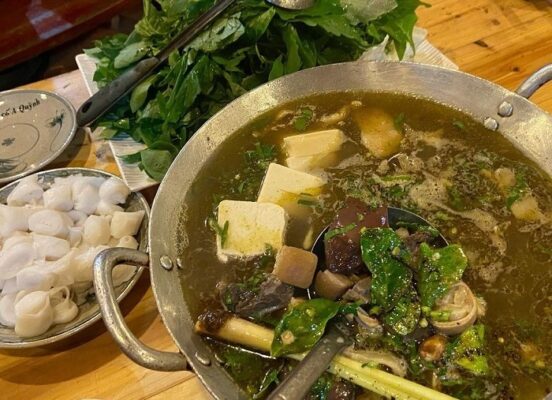 Thắng cố ngựa nên ăn với rau gì?