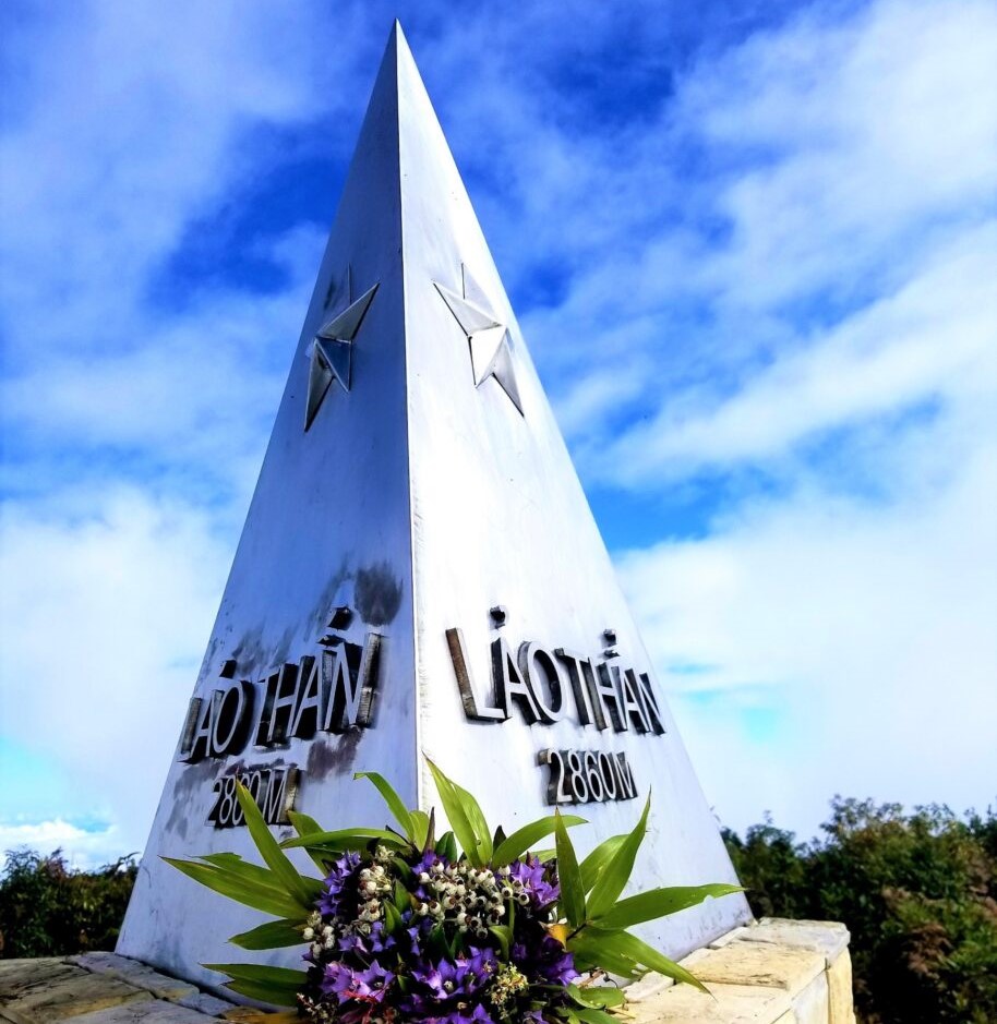 Tour leo núi Lảo Thần