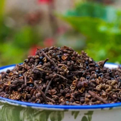 Cách làm muối mắc khén hạt dổi