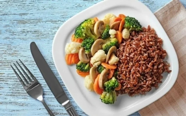 100g gạo lứt bao nhiêu calo?