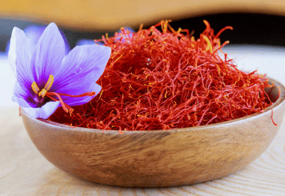 Nhụy hoa nghệ tây có tác dụng gì?