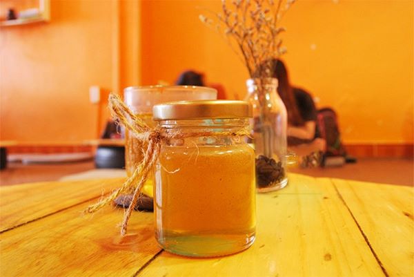 Nên uống tinh bột nghệ mật ong lúc nào thì hiệu quả