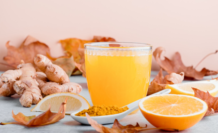 Tinh bột nghệ và mật ong