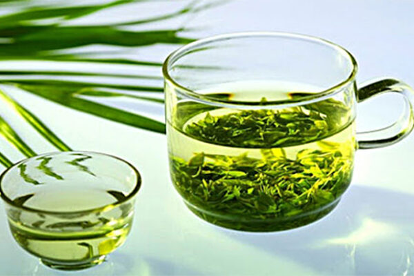 Những ai không nên uống tâm sen?