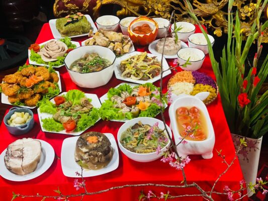 Cúng tất niên xuân Ất Tỵ 2025 - Truyền thống và ý nghĩa trong văn hóa Việt