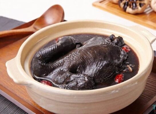 Gà Ác: Vị Thuốc Quý Trong Y Học Dân Gian