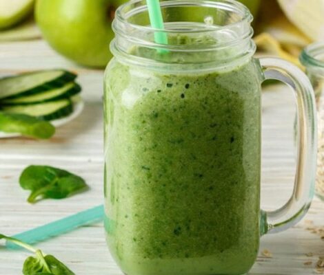 Lợi ích của nước ép cải bó xôi khiến bạn bất ngờ