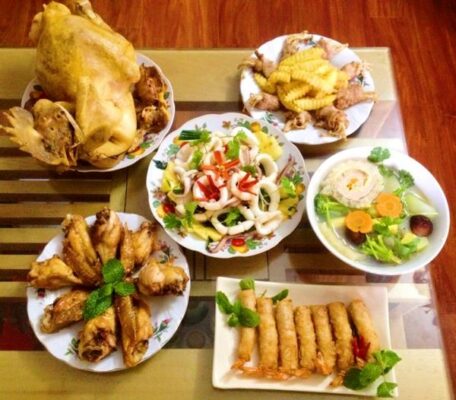 Mâm cỗ cúng tất niên - Tìm hiểu ý nghĩa và phong tục truyền thống