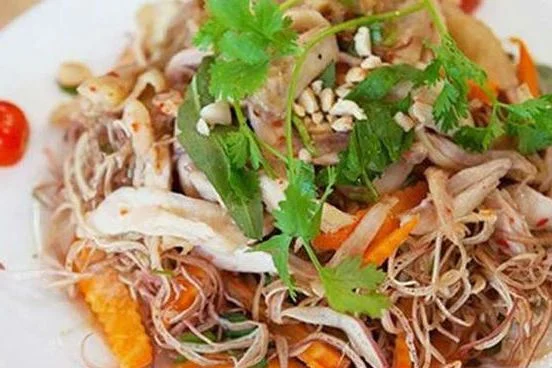 Cách làm nộm hoa chuối tai lợn