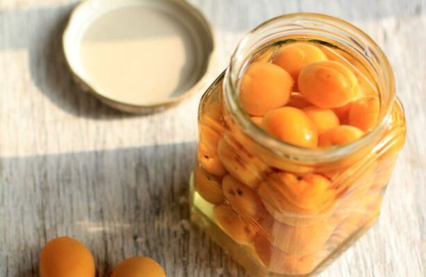 Ăn quả mơ có tác dụng gì?