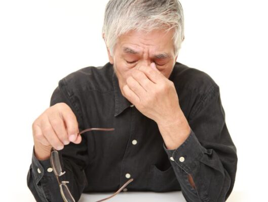 Rủi ro sức khỏe khi người cao tuổi không ăn cơm