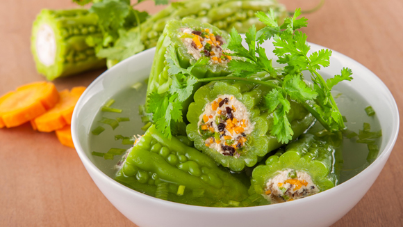 Tác dụng và lưu ý khi sử dụng mướp đắng trong ngày Tết